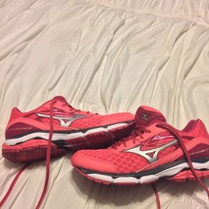 Mizuno Wave Inspire 12